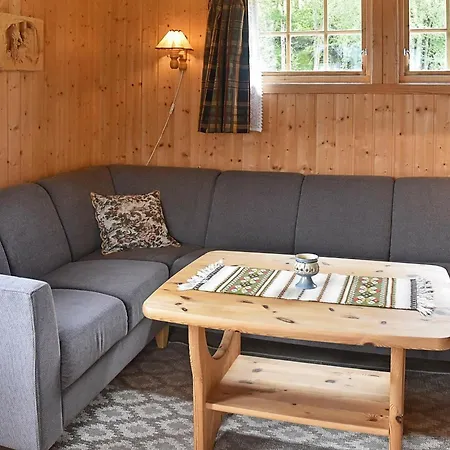Feriehus Three-bedroom In Utvik 1 Reed