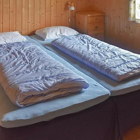 Three-bedroom In Utvik 1 Feriehus *